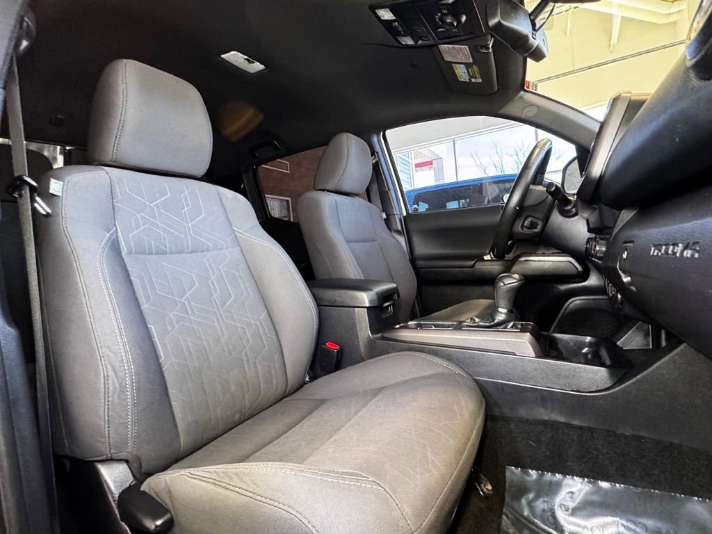 Used 2019 Toyota Tacoma TRD Off-Road image 50