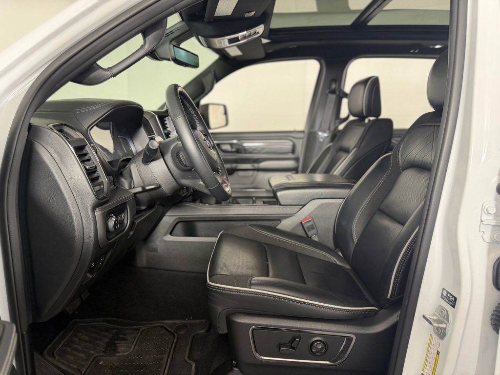 Used 2025 RAM 1500 Limited AWD/4WD image 35