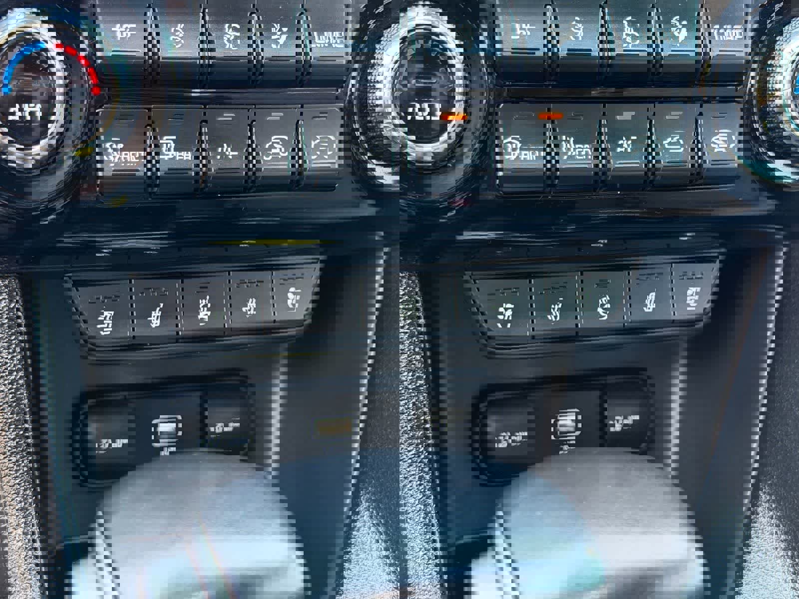 Used 2020 Kia Sportage SX image 25