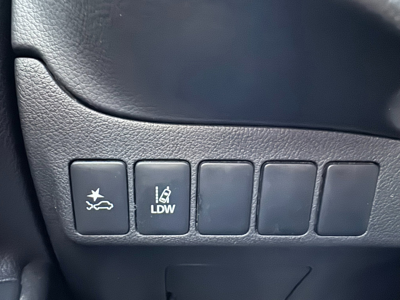 Used 2020 Mitsubishi Outlander SE image 13