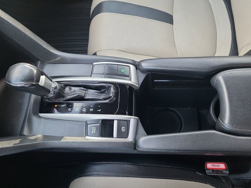 Used 2016 Honda Civic Touring image 22