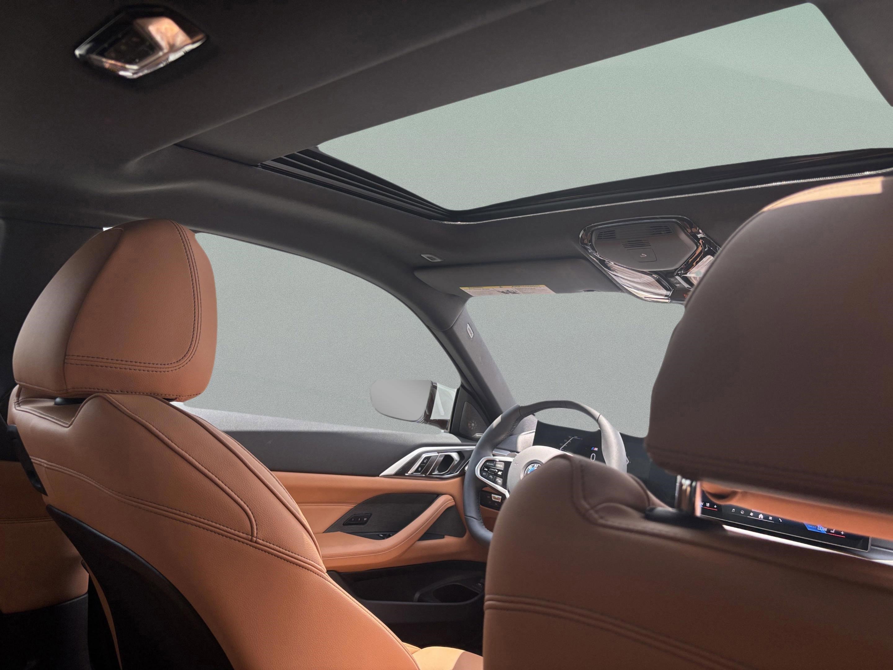 Used 2026 BMW 430i Coupe w/ M Sport Package image 31