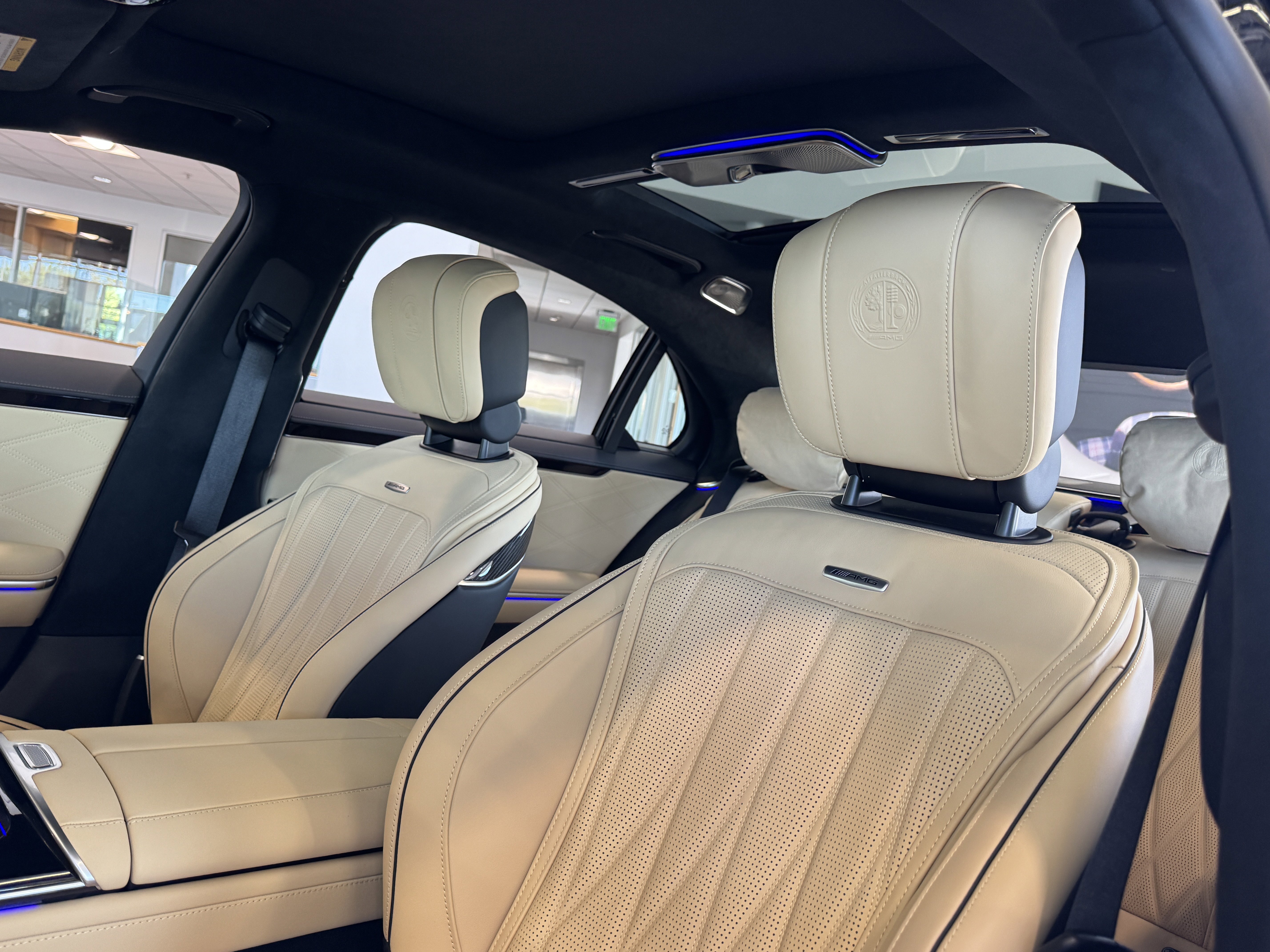 New 2026 Mercedes-Benz S 63 AMG S image 18