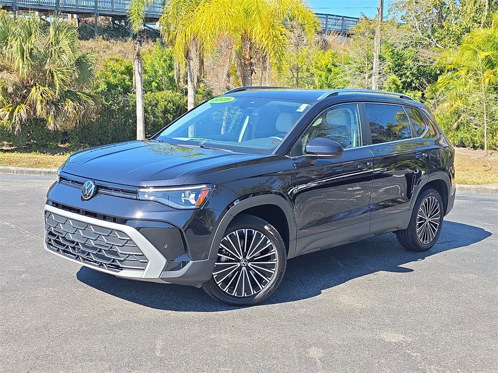 Used 2025 Volkswagen Taos SE