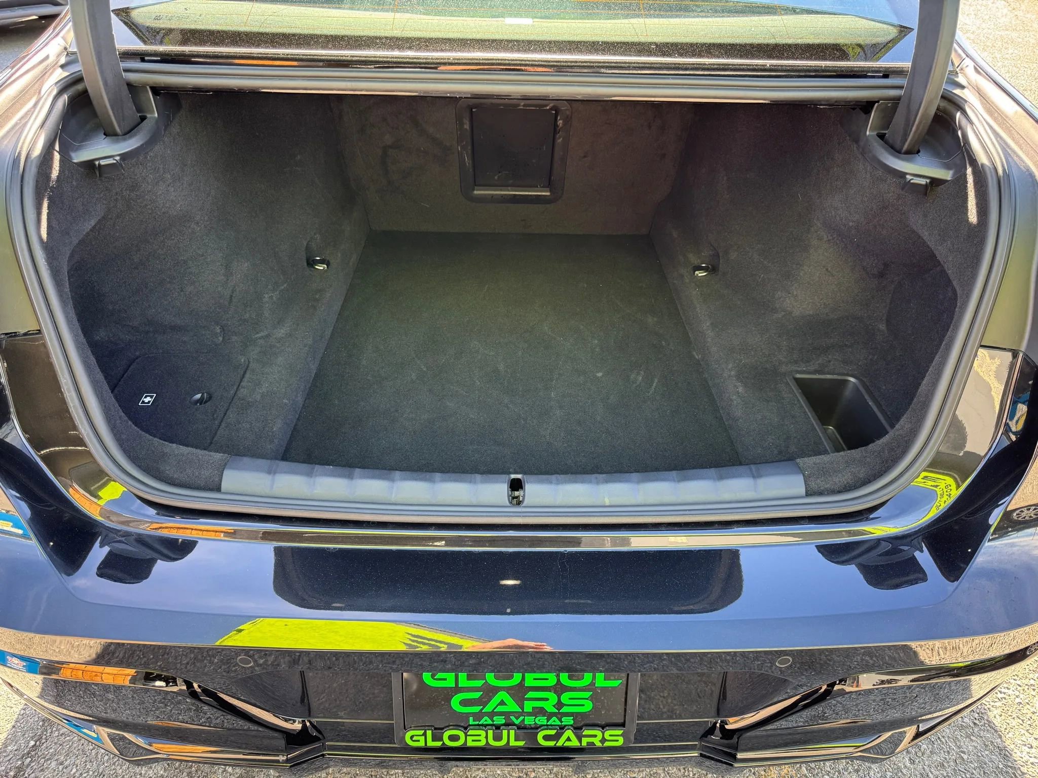 Used 2025 BMW 740i xDrive image 35