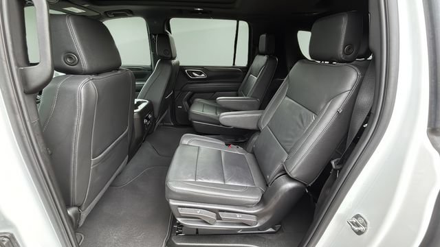 Used 2024 Chevrolet Suburban Z71 w/ Luxury Package AWD/4WD image 20