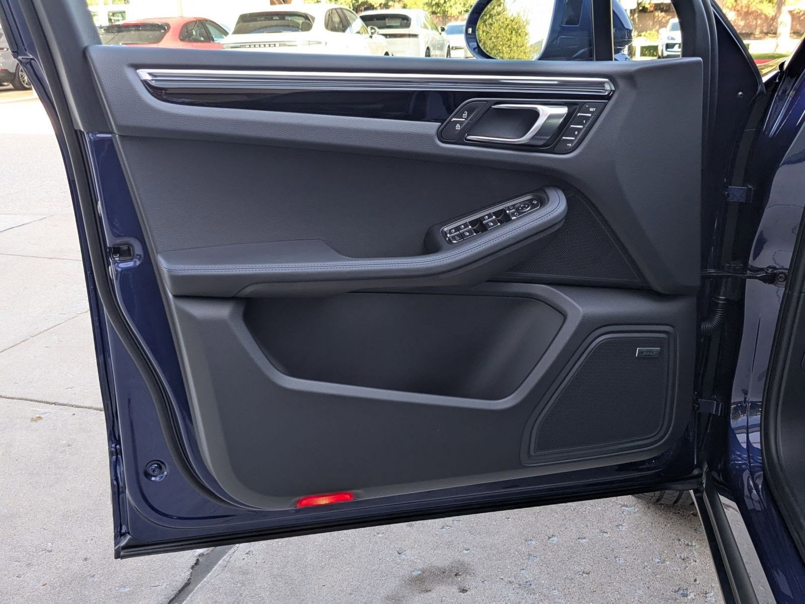 New 2026 Porsche Macan image 13