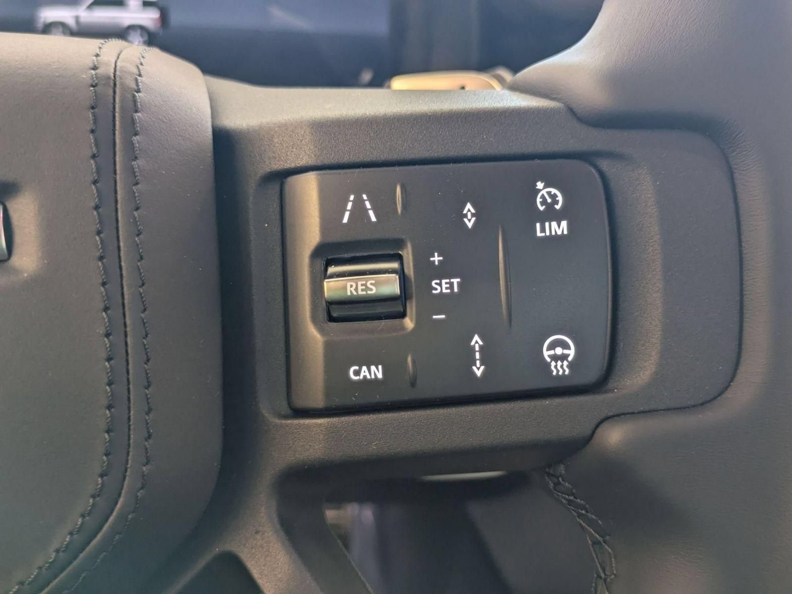 New 2026 Land Rover Defender 90 V8 AWD/4WD image 19