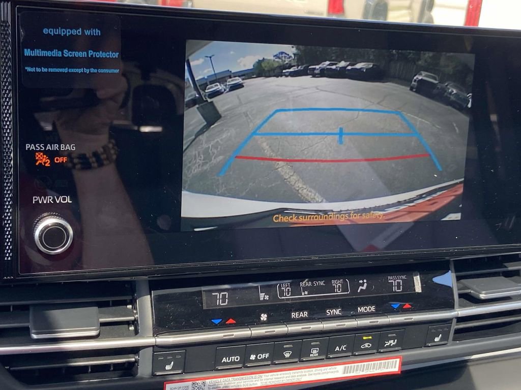 New 2026 Toyota Sienna XLE image 28