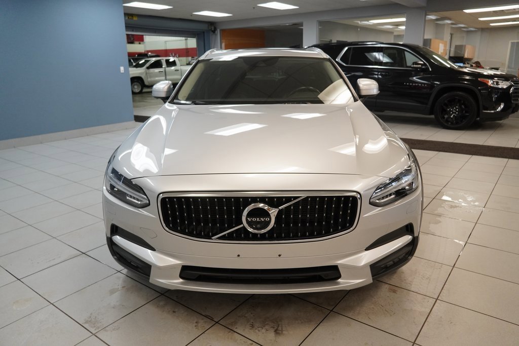 Used 2018 Volvo V90 T5 Cross Country w/ Convenience Package image 20
