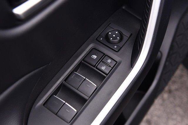 Used 2025 Toyota RAV4 XLE image 9