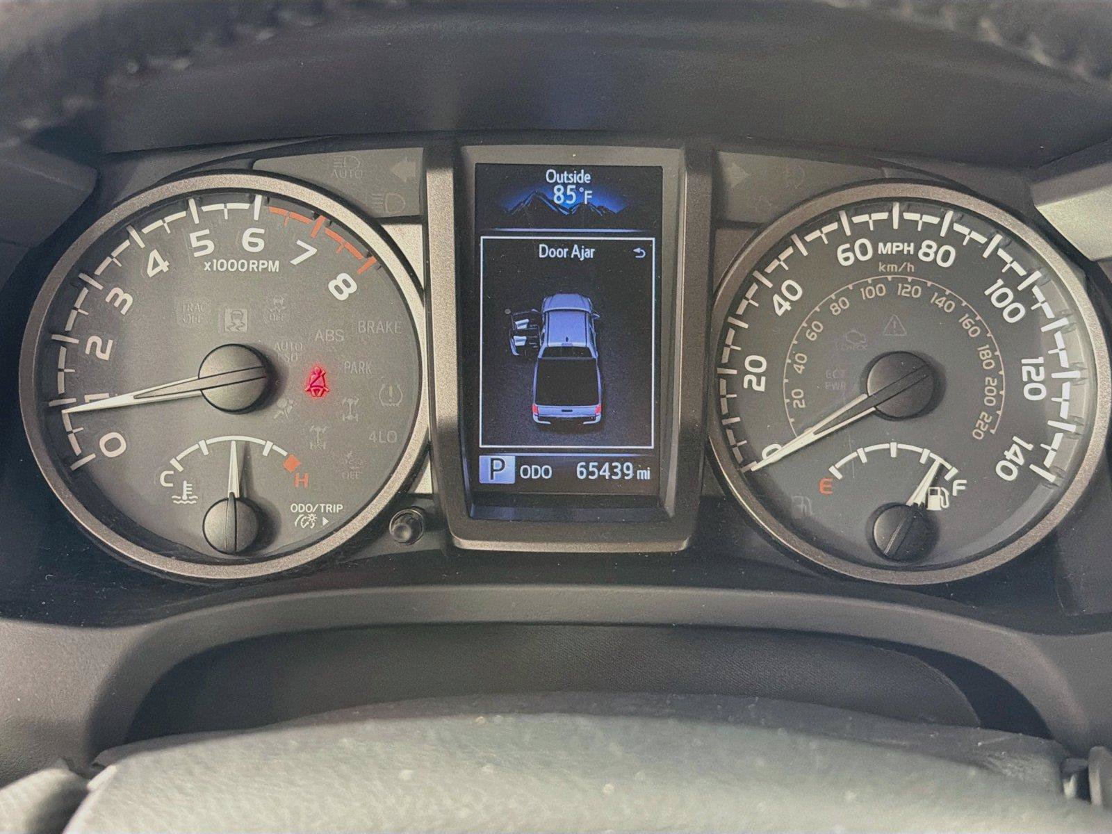 Used 2019 Toyota Tacoma TRD Sport AWD/4WD image 18