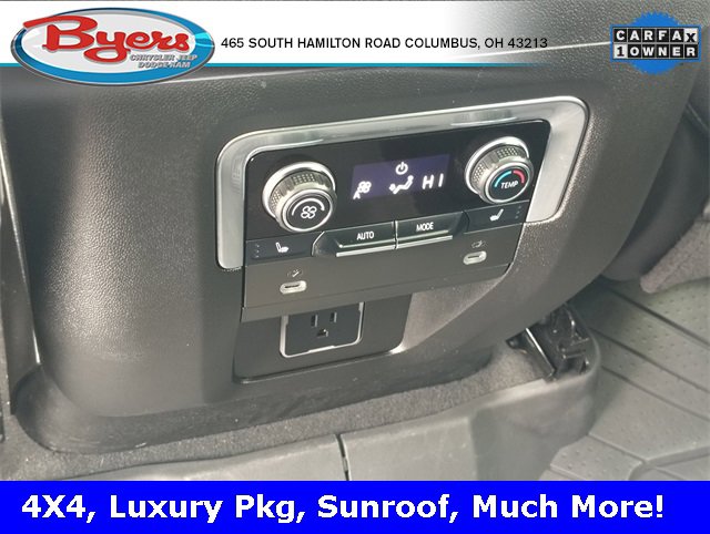 Used 2024 Chevrolet Suburban RST w/ Luxury Package image 34