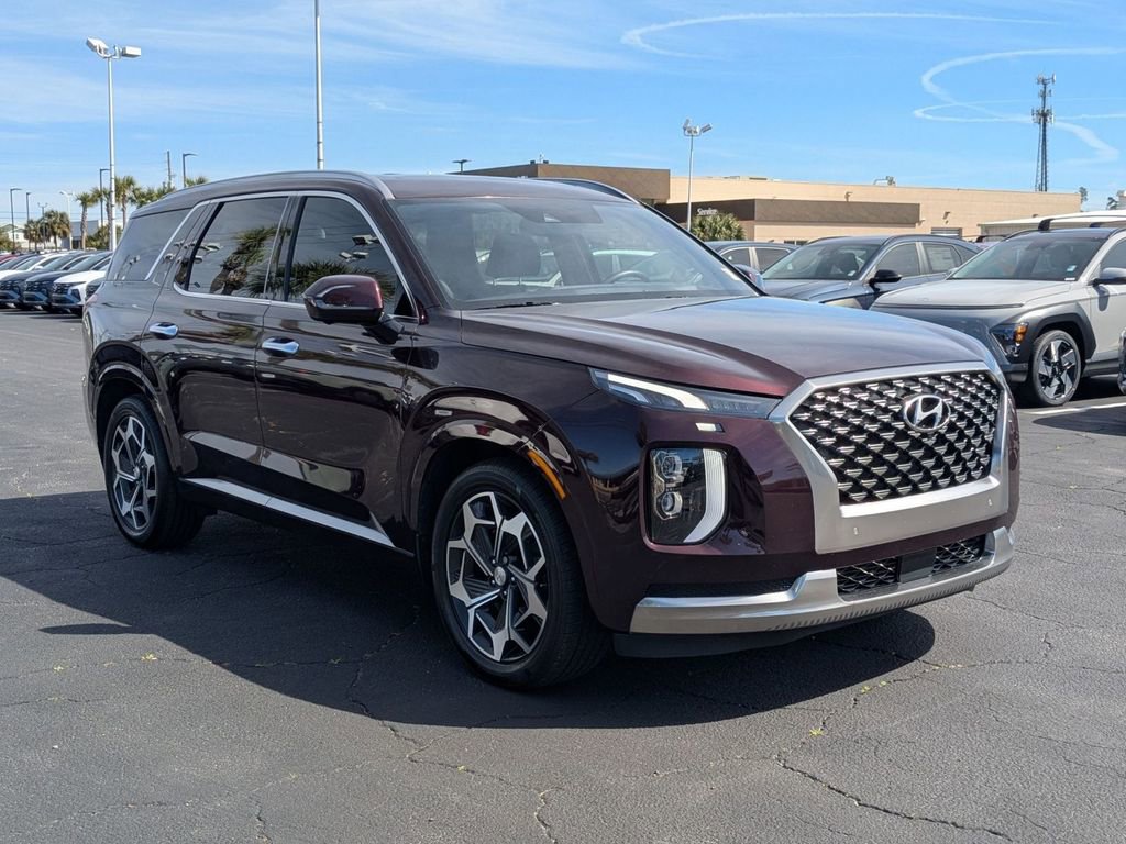 Used 2022 Hyundai Palisade Calligraphy w/ Winter Package image 3