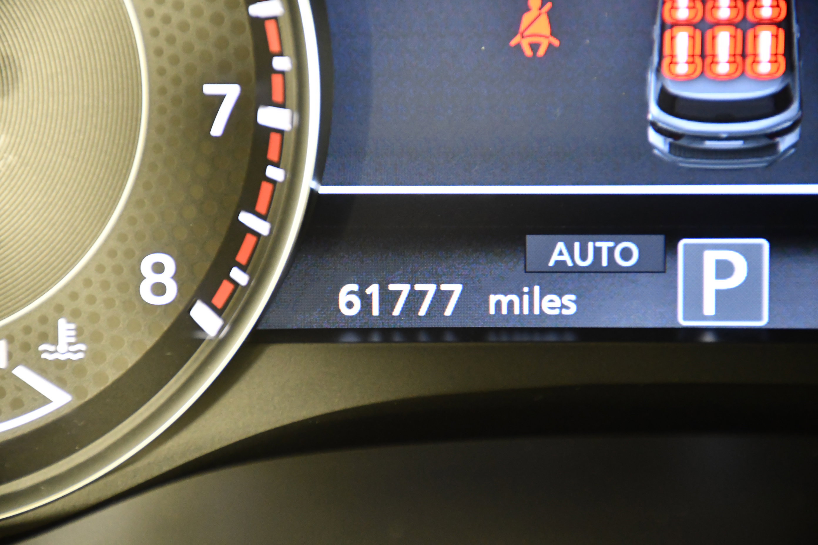 Used 2024 Nissan Armada SV image 17