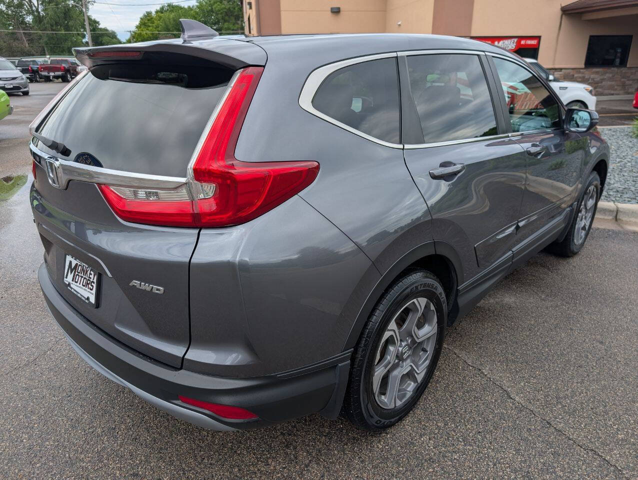Used 2017 Honda CR-V EX image 9