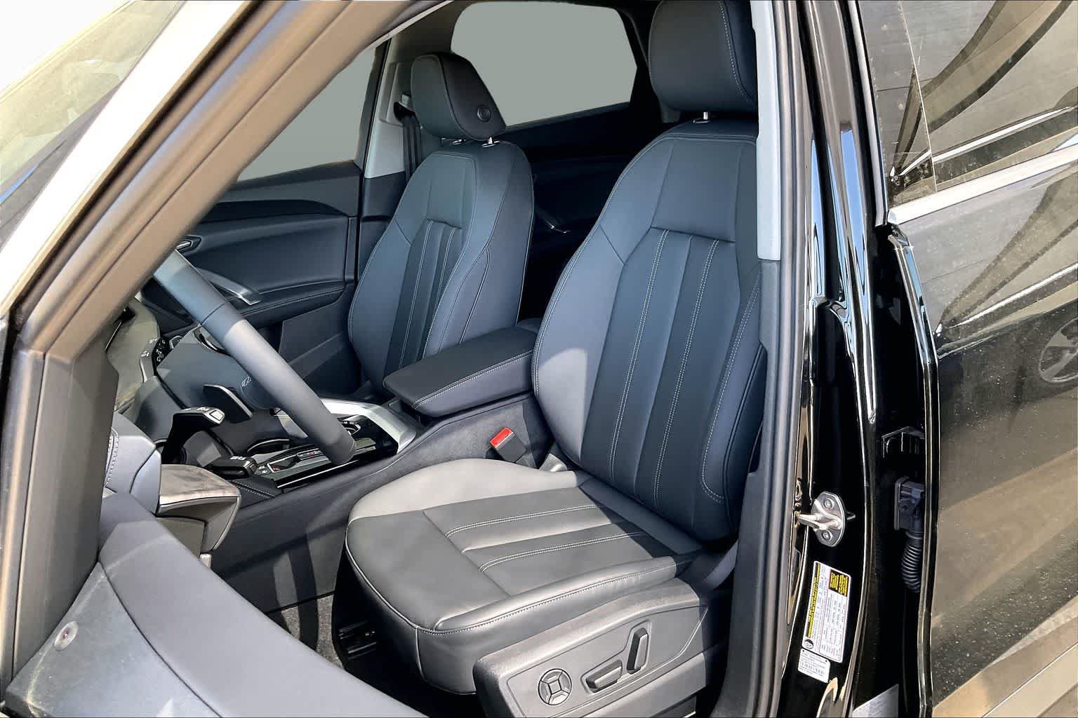 Used 2026 Audi Q5 Premium AWD/4WD image 9