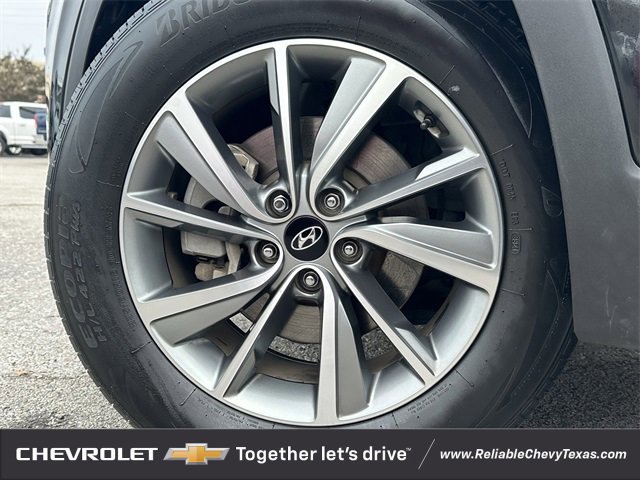 Used 2020 Hyundai Santa Fe SEL w/ Convenience Package image 9