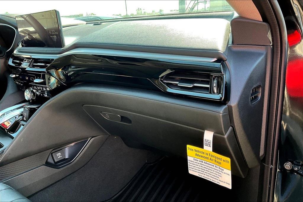 Used 2025 Acura MDX FWD image 23