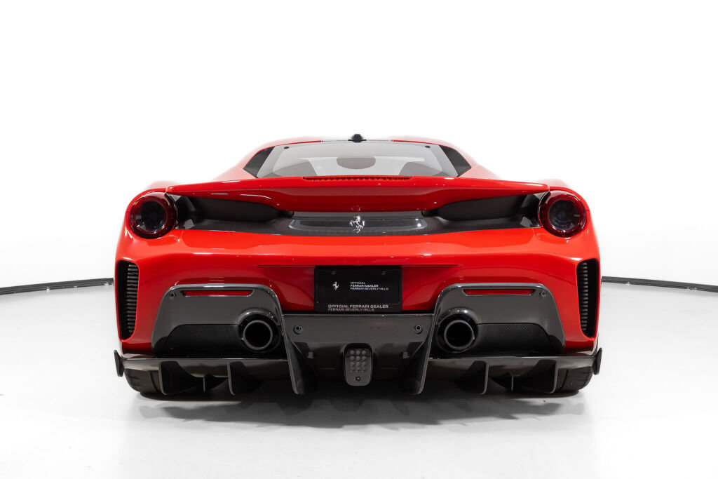 Used 2020 Ferrari 488 Pista Coupe RWD image 6