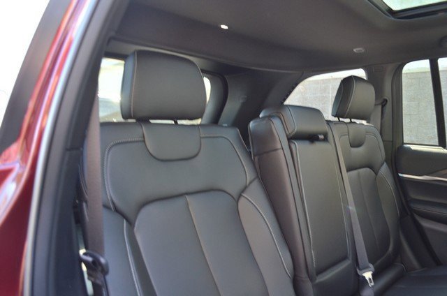 New 2025 Jeep Grand Cherokee Limited w/ Luxury Tech Group II image 34