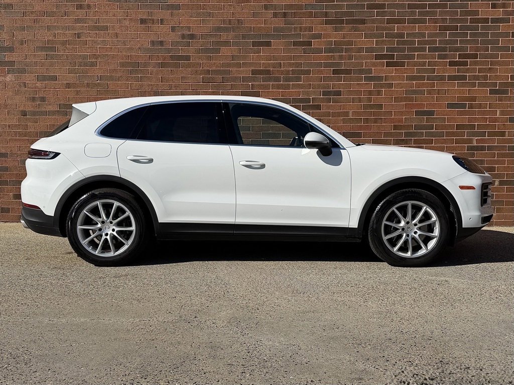 Certified 2025 Porsche Cayenne image 8