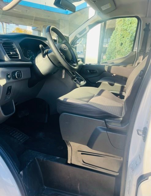 Used 2023 Ford Transit 350 XLT image 10