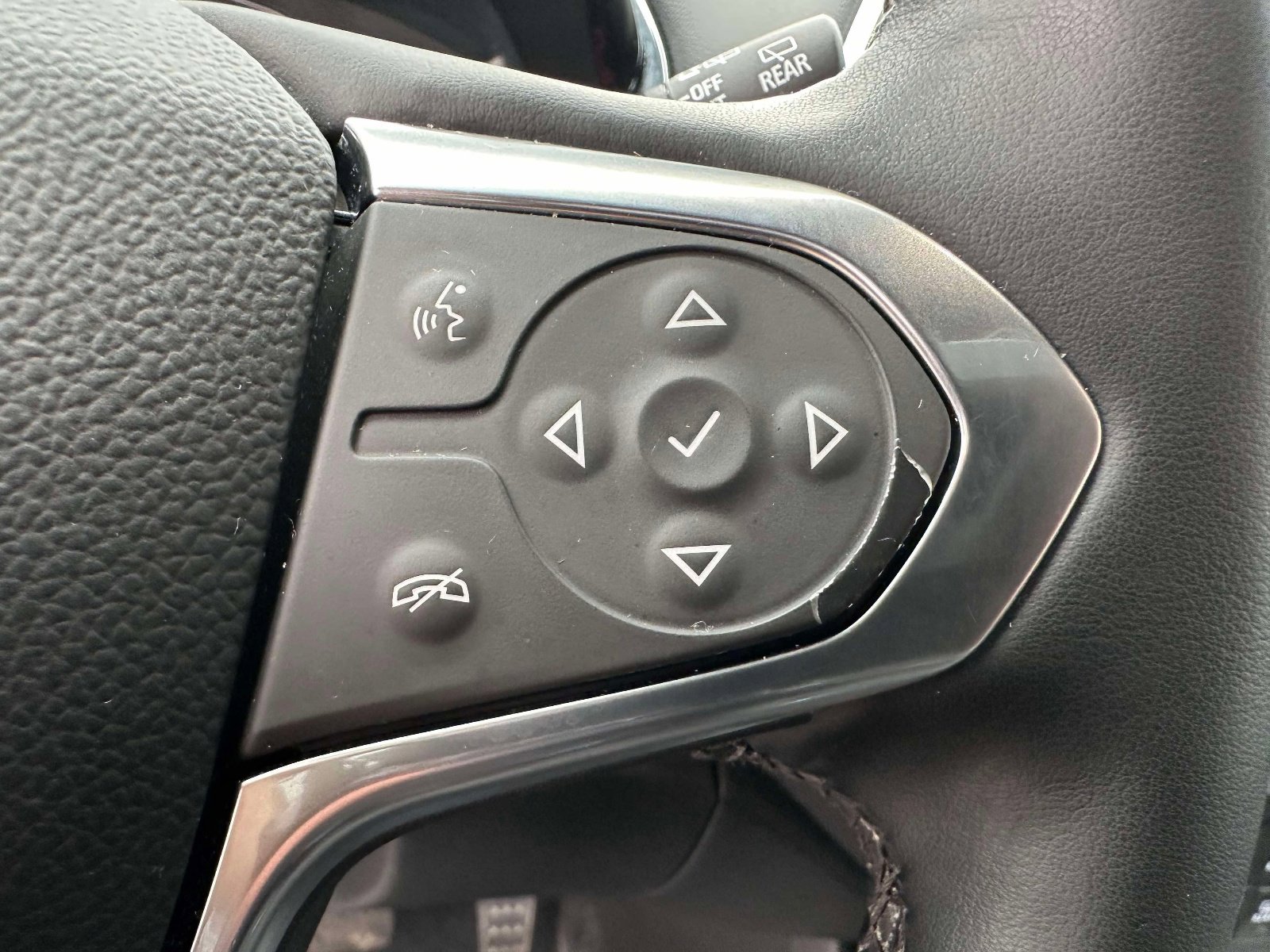 Certified 2023 Chevrolet Traverse RS image 17