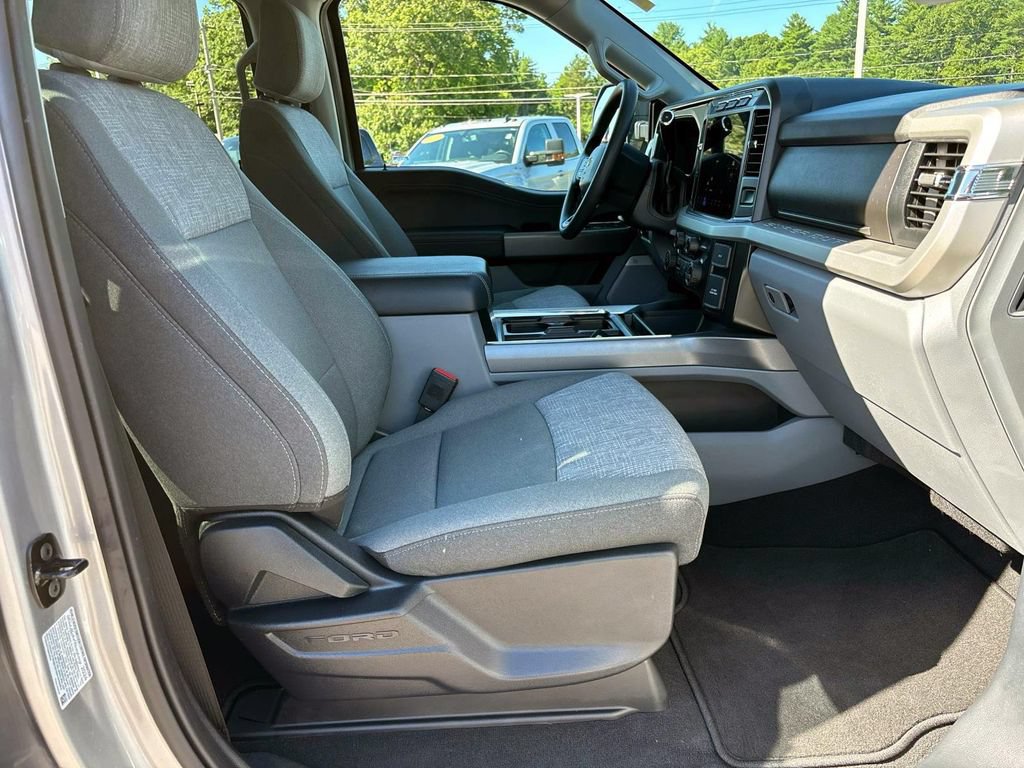 Used 2024 Ford F250 XLT w/ Black Appearance Package AWD/4WD image 19