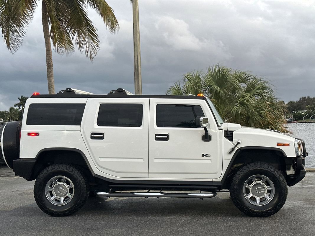 Used 2005 HUMMER H2 w/ Preferred Equipment Group image 6