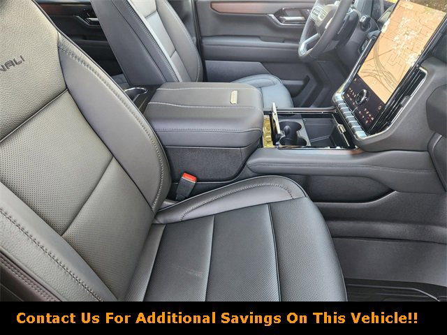 New 2026 GMC Yukon Denali w/ Sun & Power Step Package image 10