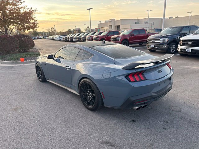 Used 2024 Ford Mustang GT Premium w/ GT Performance Package RWD image 4