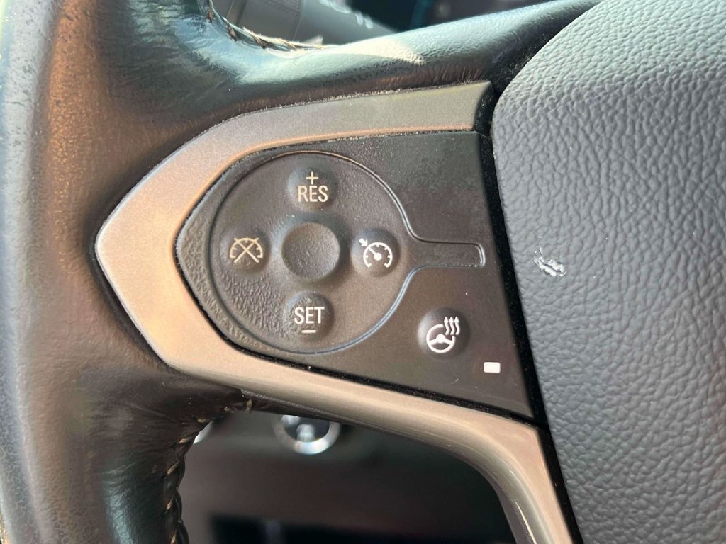 Used 2022 Chevrolet Colorado Z71 AWD/4WD image 22