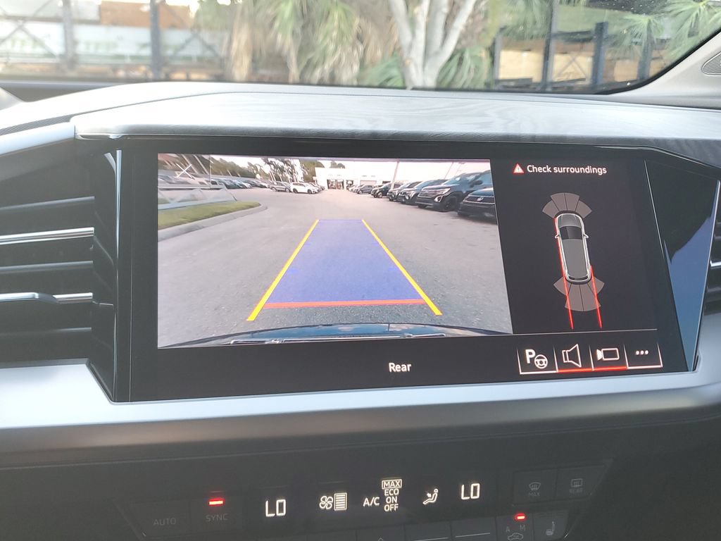 Certified 2023 Audi Q4 e-tron Prestige AWD/4WD image 27