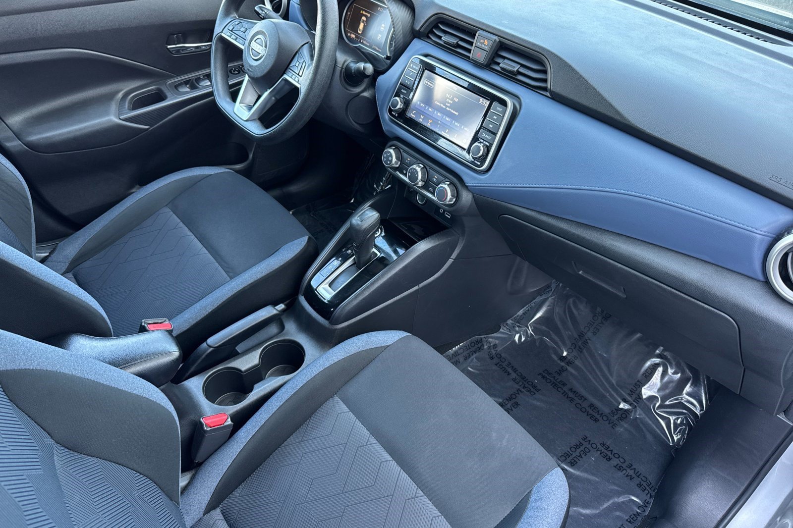 Used 2023 Nissan Versa SV FWD image 31