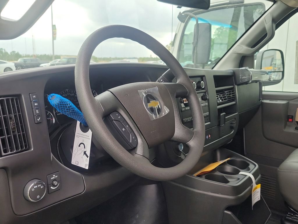 New 2025 Chevrolet Express 2500 Work Van w/ Driver Convenience Package image 12