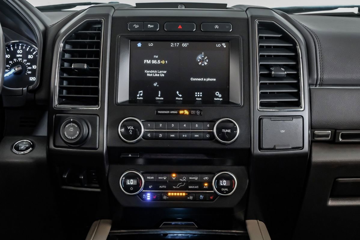 Used 2018 Ford Expedition Limited AWD/4WD image 24