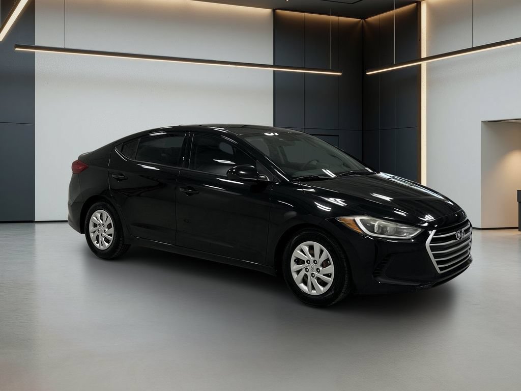 Used 2017 Hyundai Elantra SE FWD image 8