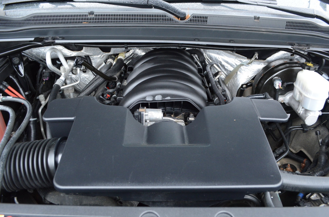 Used 2017 Chevrolet Tahoe LT image 38