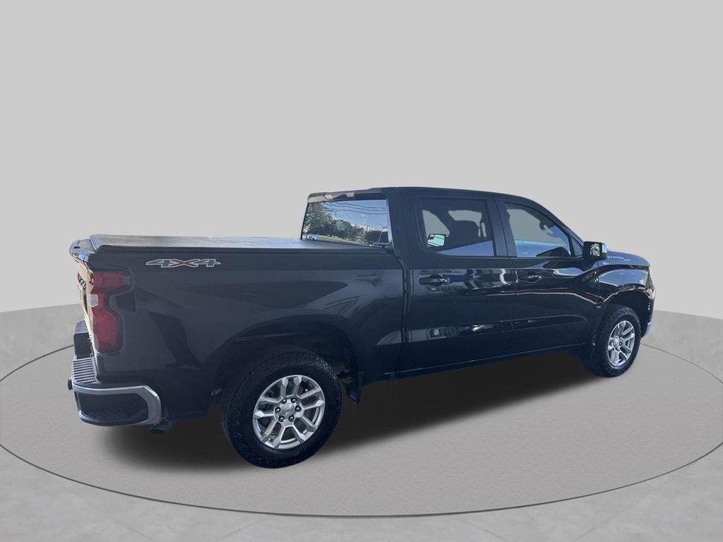 Used 2024 Chevrolet Silverado 1500 LT AWD/4WD image 9
