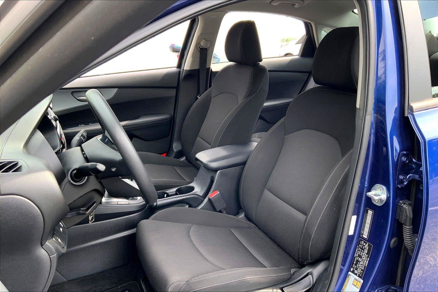 Used 2021 Kia Forte LXS FWD image 21