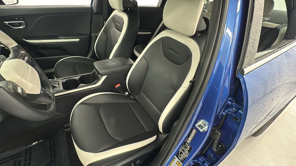 New 2025 Kia K4 GT-Line w/ GT-Line Premium Package image 10