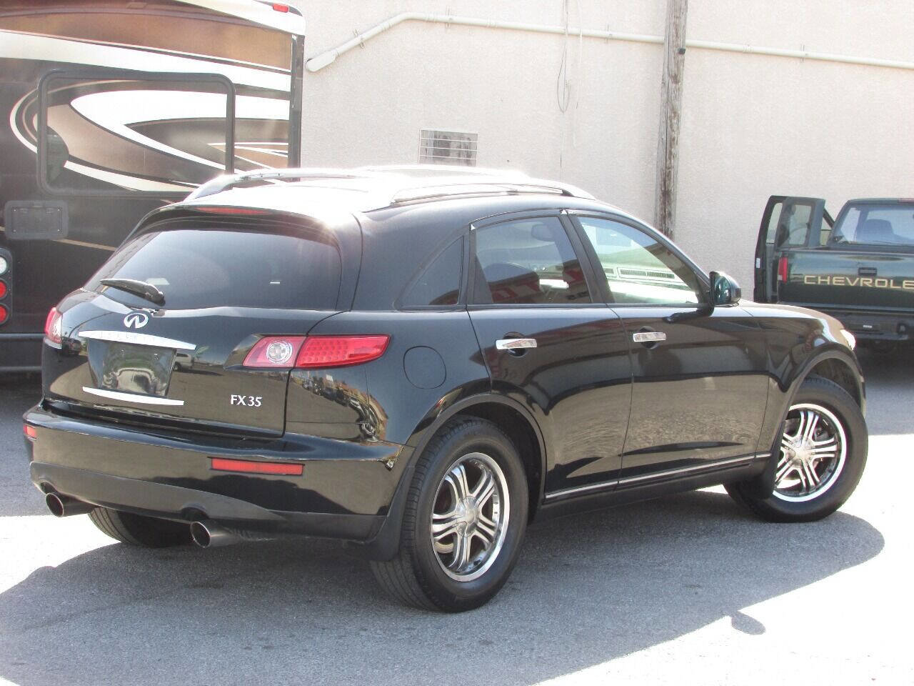 Used 2004 INFINITI FX35 2WD w/ Touring Pkg image 6