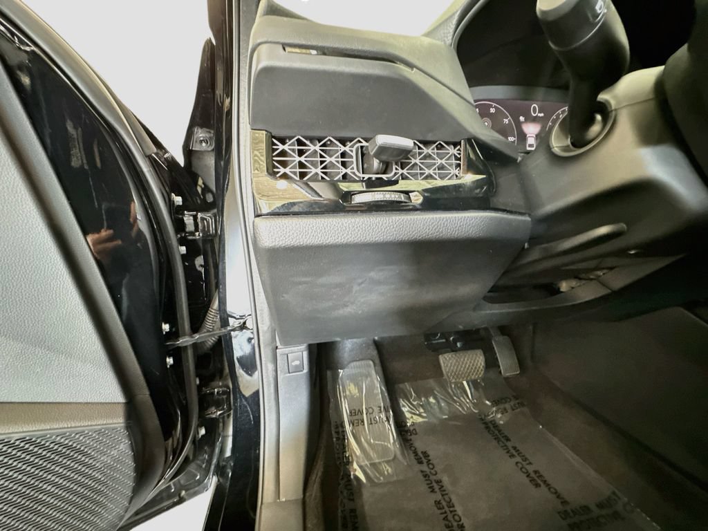 Used 2025 Honda Accord EX-L image 10