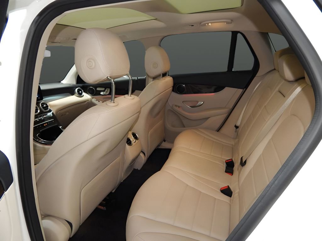 Used 2020 Mercedes-Benz GLC 300 4MATIC w/ Multimedia Package image 26