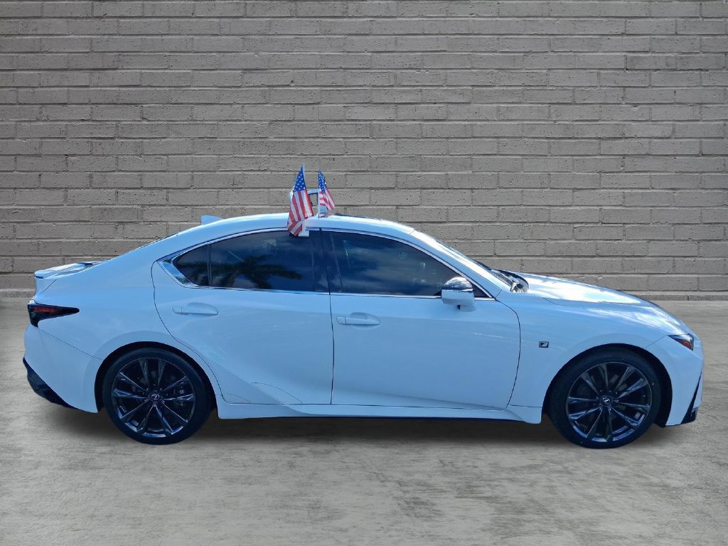Used 2024 Lexus IS 300 F Sport RWD image 11