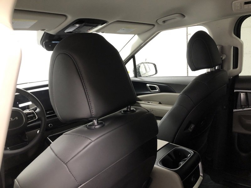 New 2026 Kia Carnival LXS image 16