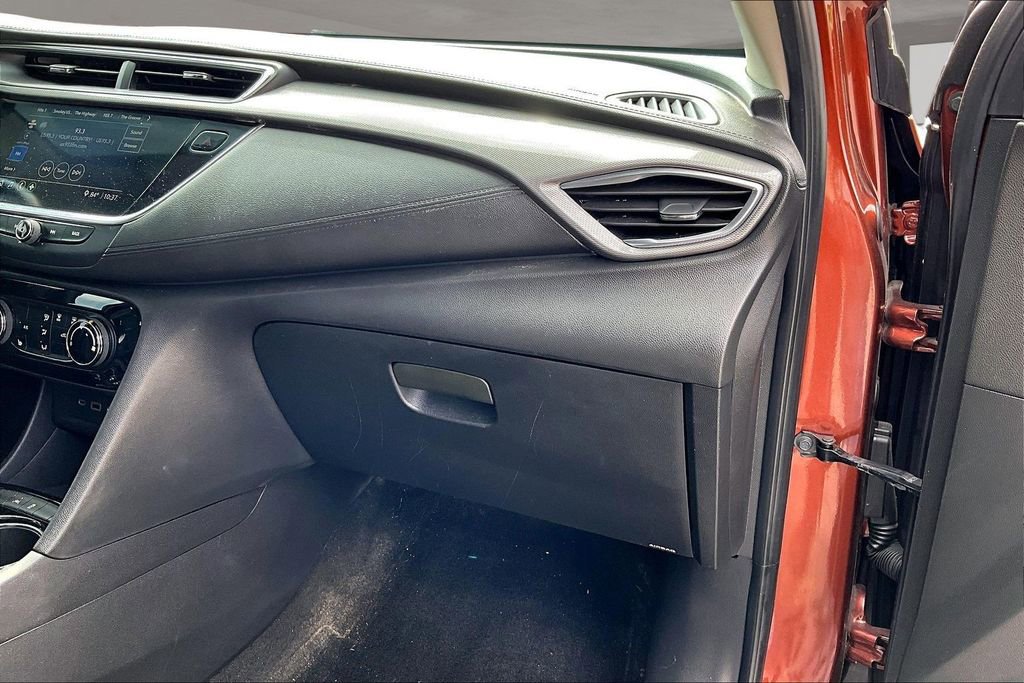 Used 2021 Buick Encore GX Preferred w/ Cold Weather Comfort Package FWD image 17