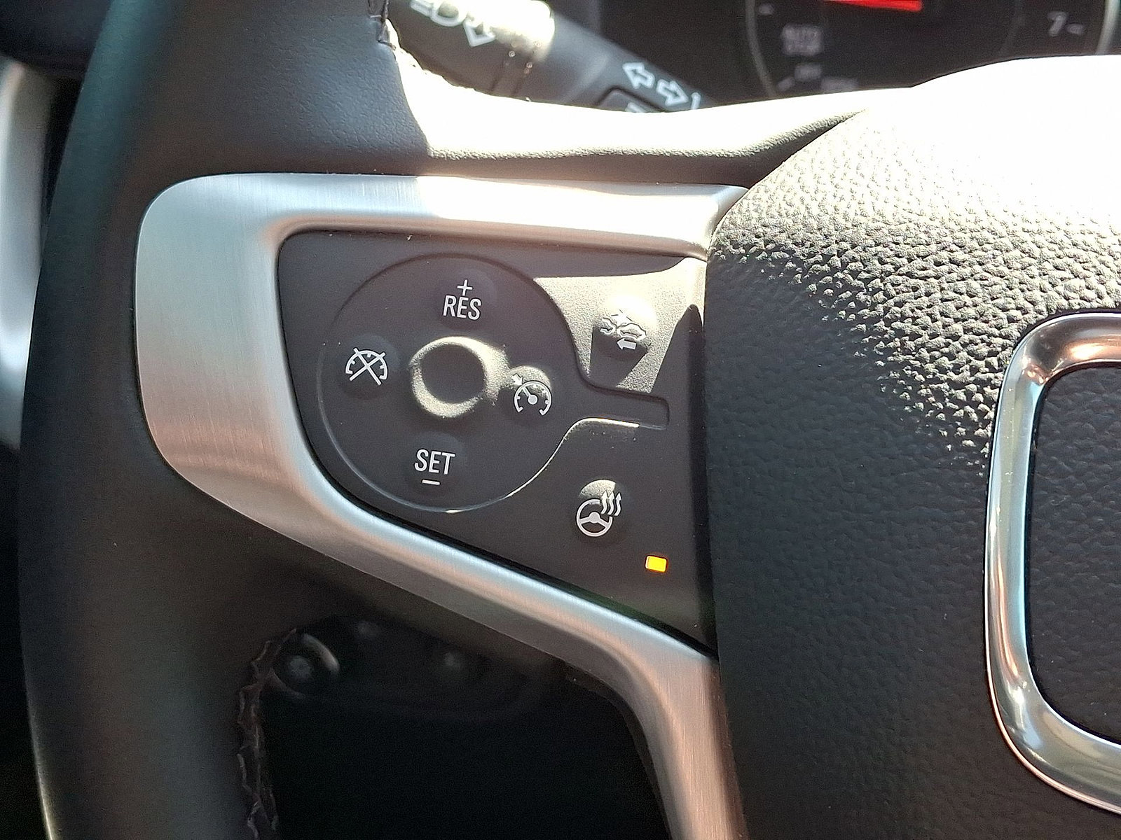 Certified 2023 GMC Terrain SLT w/ Infotainment Package II image 17