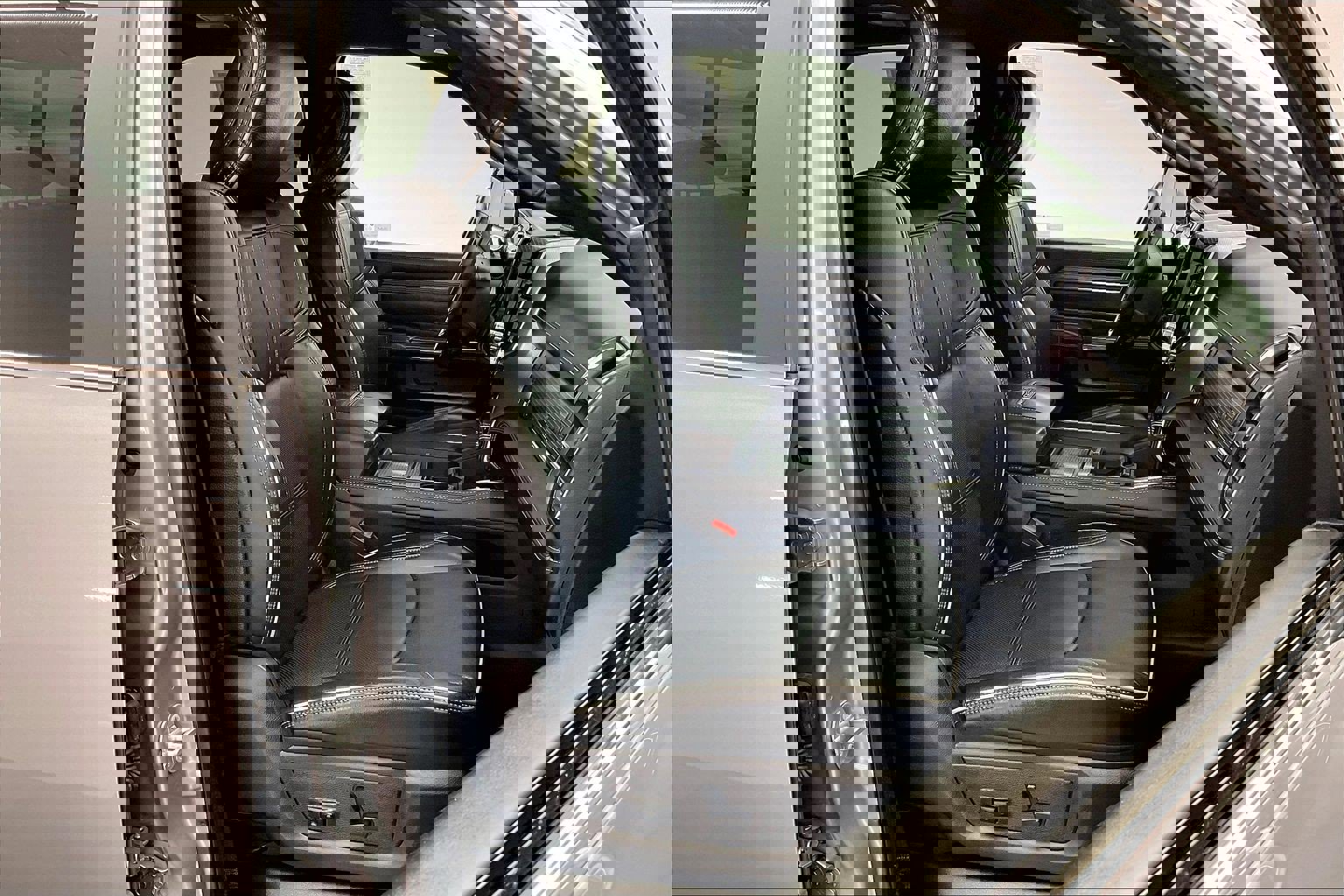 Used 2020 RAM 3500 Limited image 6